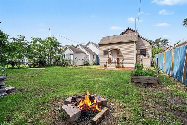 17 E Isabella Avenue, Muskegon, MI 49442