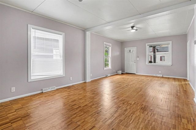 17 E Isabella Avenue, Muskegon, MI 49442