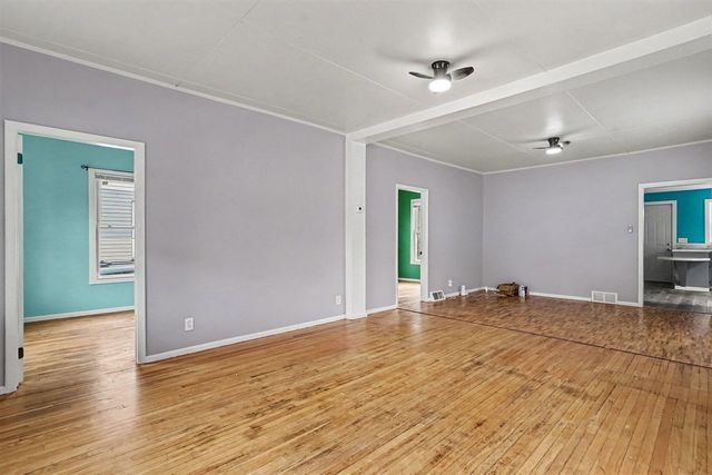 17 E Isabella Avenue, Muskegon, MI 49442