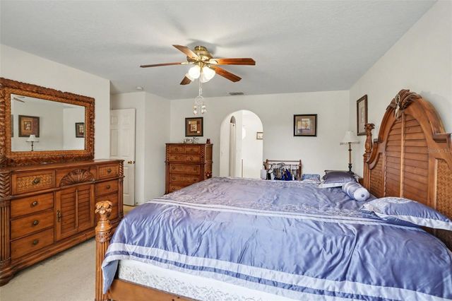 720 VALRICO HILLS LANE, Valrico, FL 33594