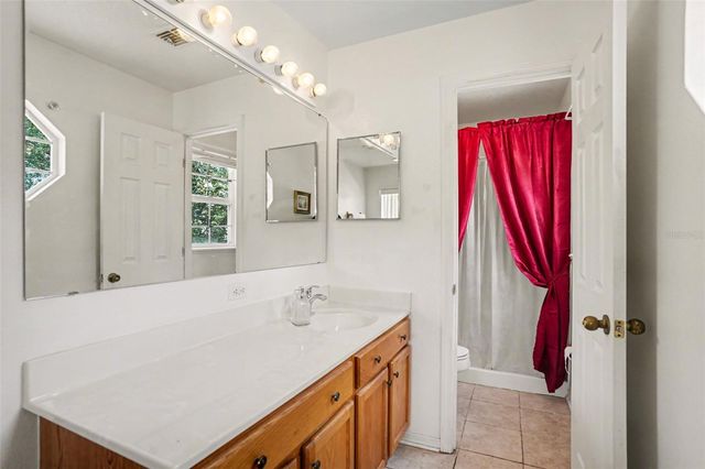 720 VALRICO HILLS LANE, Valrico, FL 33594