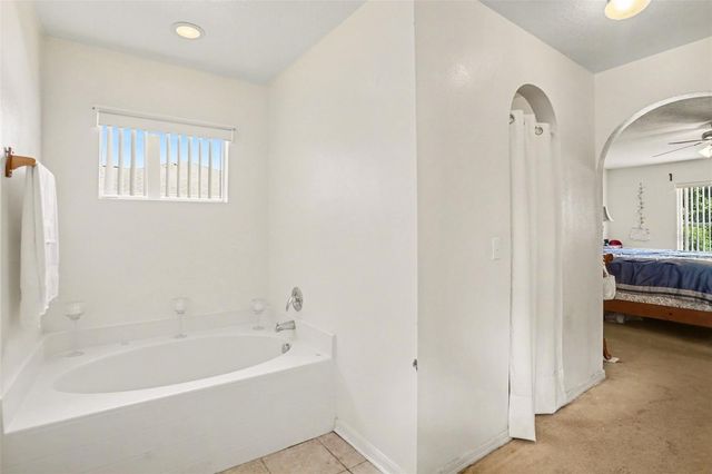 720 VALRICO HILLS LANE, Valrico, FL 33594