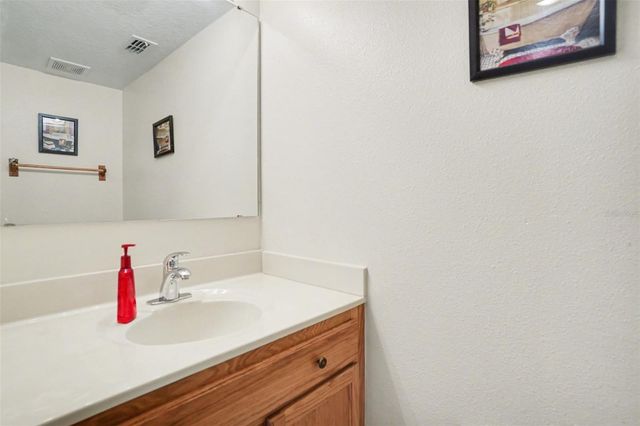 720 VALRICO HILLS LANE, Valrico, FL 33594