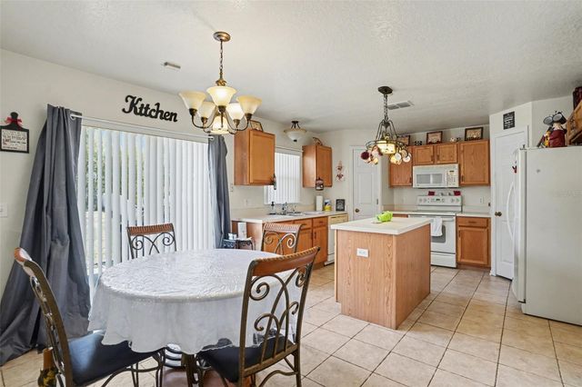 720 VALRICO HILLS LANE, Valrico, FL 33594