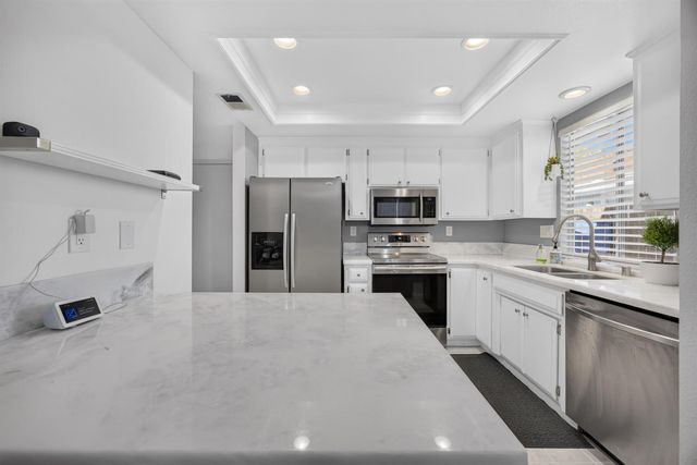 6054 Garden Towne Way, Orangevale, CA 95662