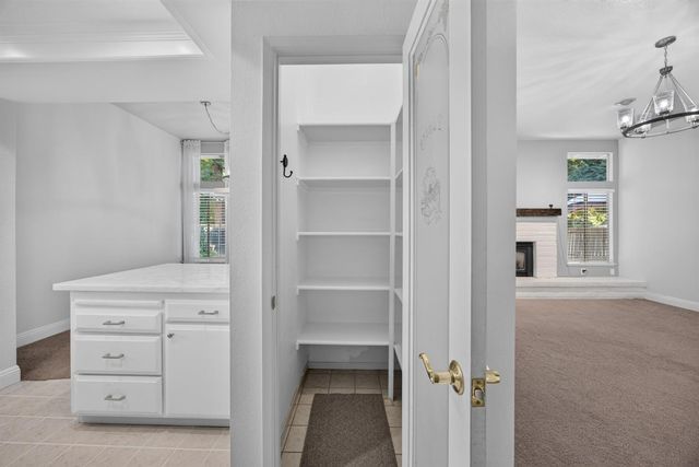 6054 Garden Towne Way, Orangevale, CA 95662