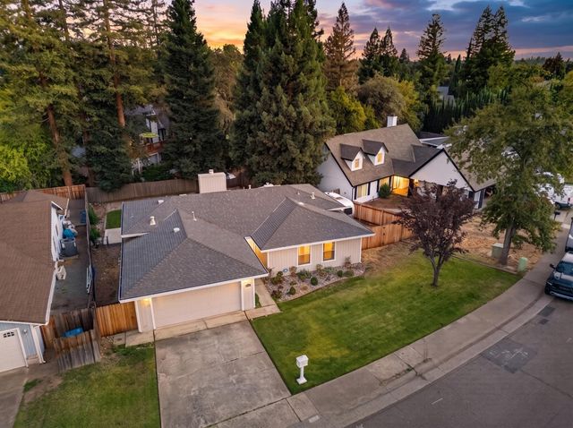 6054 Garden Towne Way, Orangevale, CA 95662