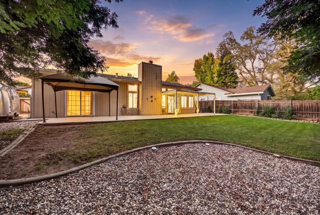 6054 Garden Towne Way, Orangevale, CA 95662