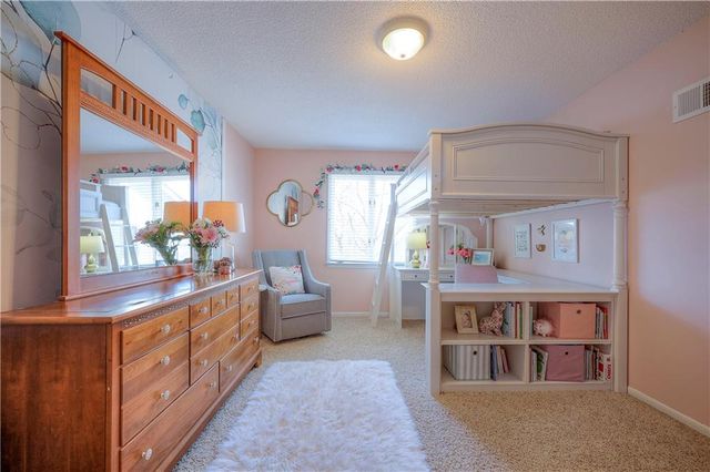 9729 W 115th Street, Overland Park, KS 66210