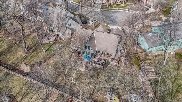 9729 W 115th Street, Overland Park, KS 66210