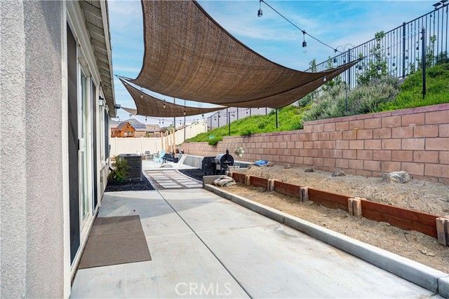28427 Patches Dr, Menifee, CA 92585