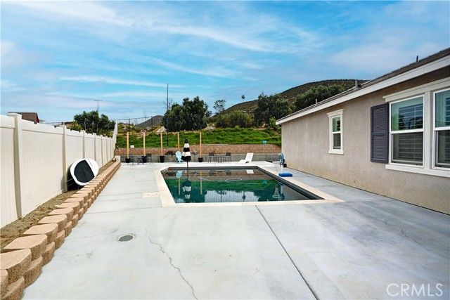 28427 Patches Dr, Menifee, CA 92585