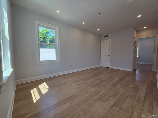 965 Main Street 2, New Rochelle, NY 10801