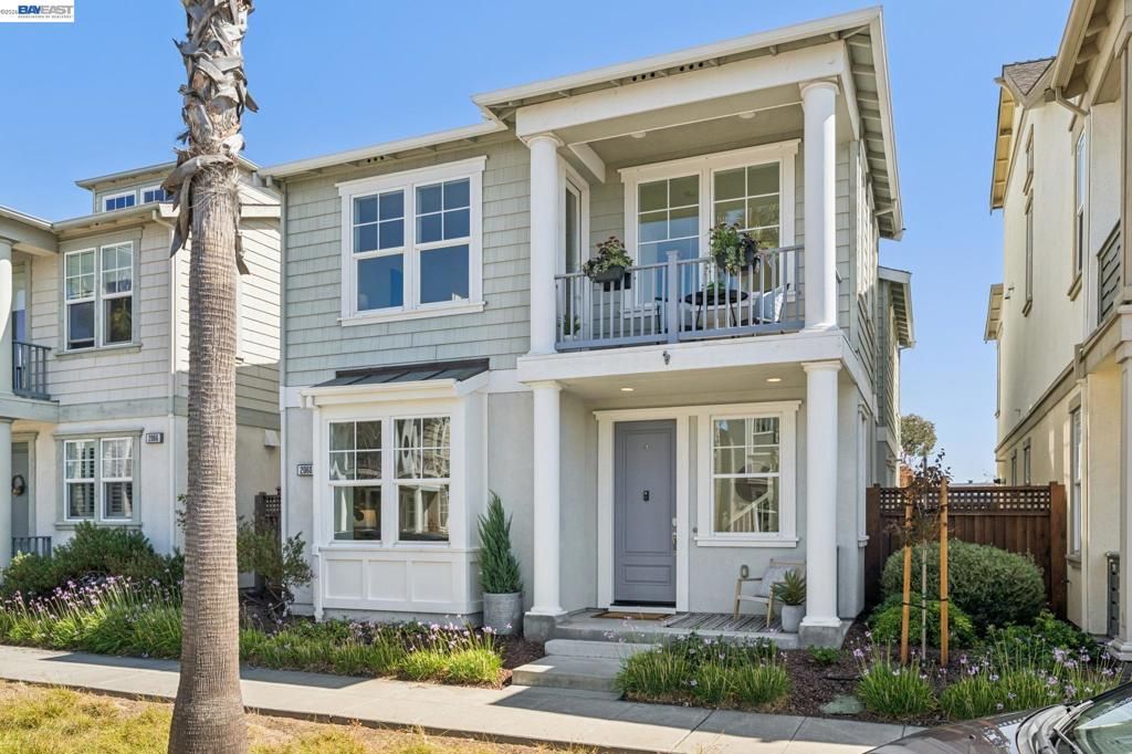 2060 Hibbard St, Alameda, CA 94501
