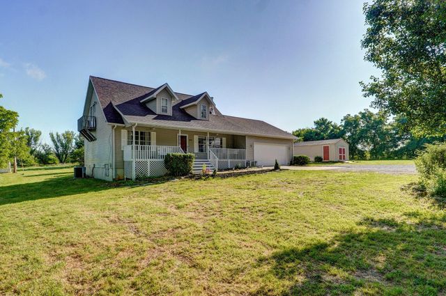 3711 West Farm Road 14, Brighton, MO 65617