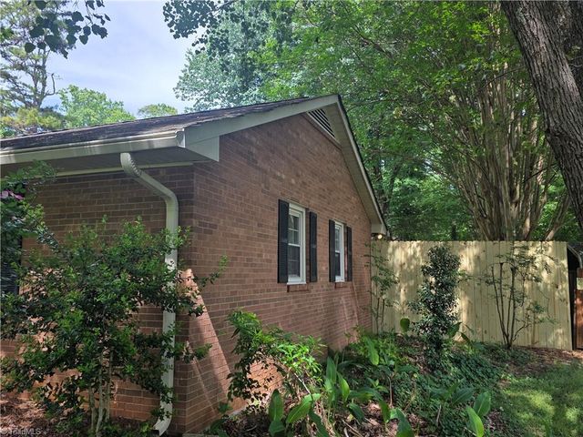 2945 Kecoughtan Road, Pfafftown, NC 27040