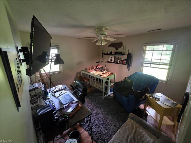 2945 Kecoughtan Road, Pfafftown, NC 27040