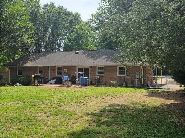 2945 Kecoughtan Road, Pfafftown, NC 27040