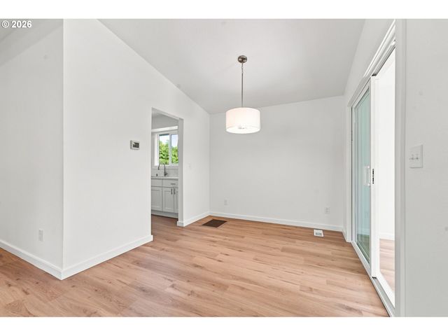 2925 E 1st Ave, Camas, WA 98607