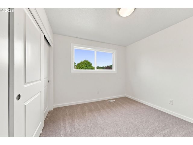 2925 E 1st Ave, Camas, WA 98607