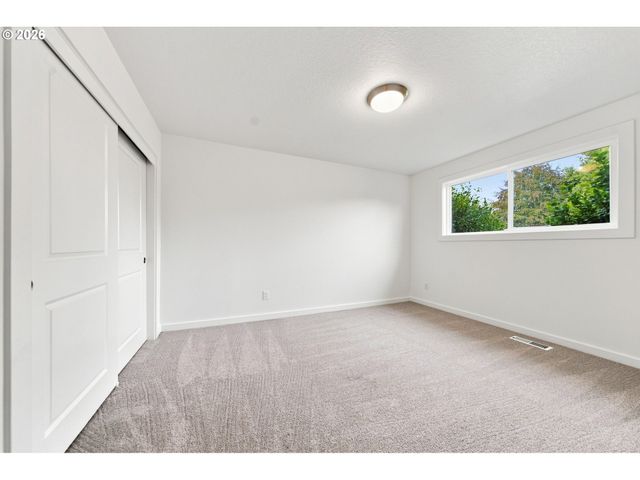 2925 E 1st Ave, Camas, WA 98607