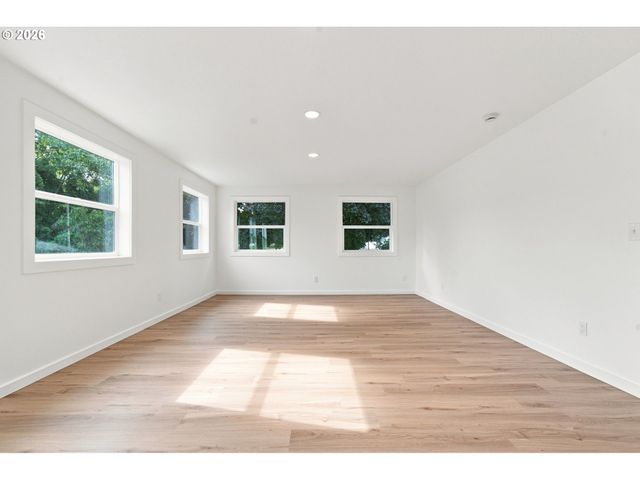 2925 E 1st Ave, Camas, WA 98607