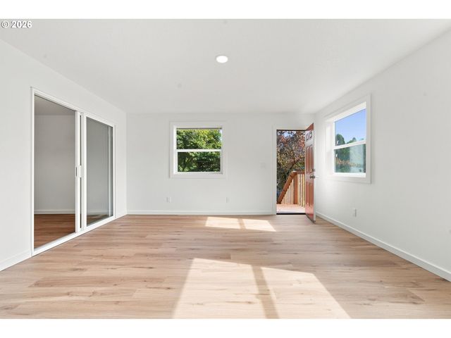 2925 E 1st Ave, Camas, WA 98607