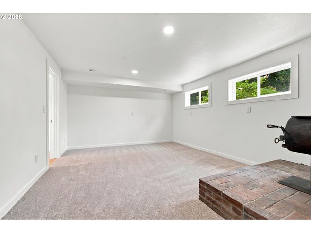 2925 E 1st Ave, Camas, WA 98607