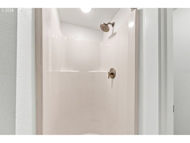 2925 E 1st Ave, Camas, WA 98607
