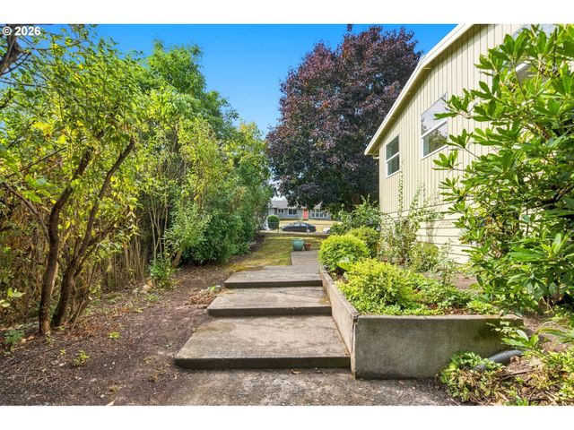 2925 E 1st Ave, Camas, WA 98607