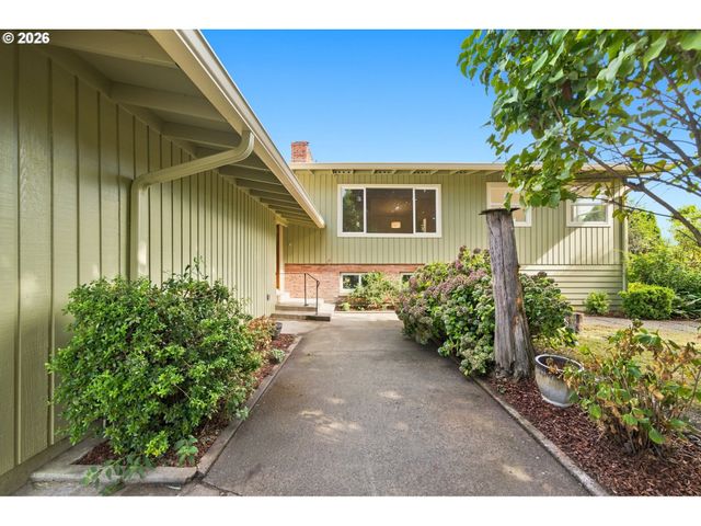 2925 E 1st Ave, Camas, WA 98607