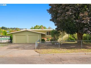 2925 E 1st Ave, Camas, WA 98607