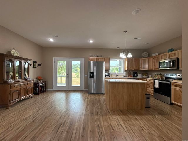 631 Spring Valley Drive, Mammoth Spring, AR 72554