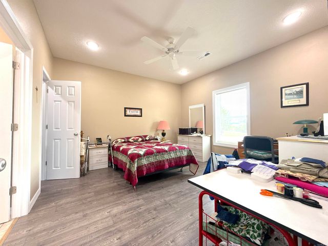 631 Spring Valley Drive, Mammoth Spring, AR 72554