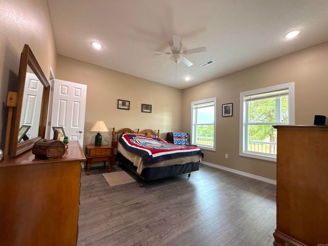 631 Spring Valley Drive, Mammoth Spring, AR 72554