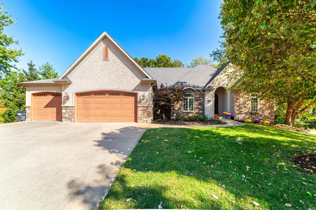 2503 ST REGIS CT, Columbia, MO 65203