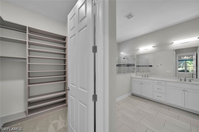 8741 Westwood Oaks PL, Fort Myers, FL 33908