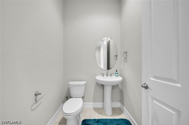 8741 Westwood Oaks PL, Fort Myers, FL 33908
