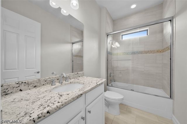 8741 Westwood Oaks PL, Fort Myers, FL 33908