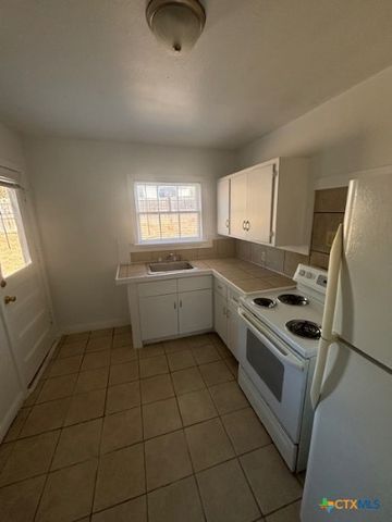 805 Kern Road 807, Killeen, TX 76541