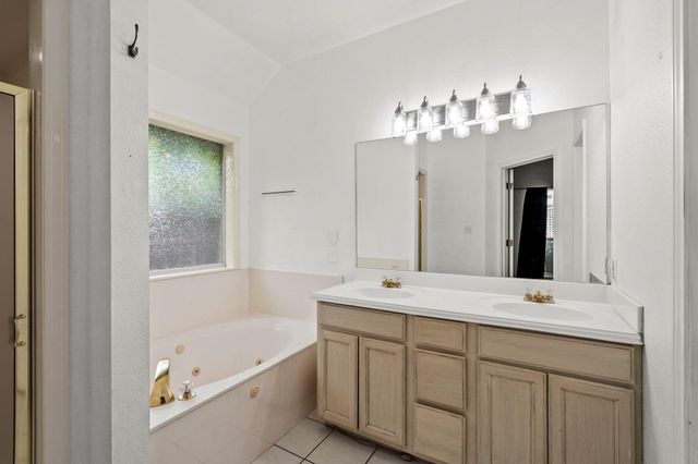 2808 Kneese DR, Belton, TX 76513