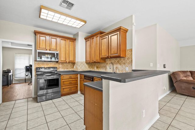2808 Kneese DR, Belton, TX 76513