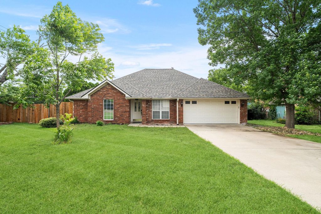 2808 Kneese DR, Belton, TX 76513