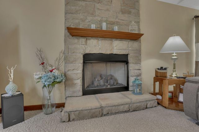 145 Shawnee Loop N, Pataskala, OH 43062