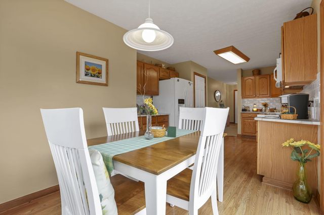 145 Shawnee Loop N, Pataskala, OH 43062