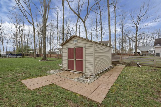 145 Shawnee Loop N, Pataskala, OH 43062