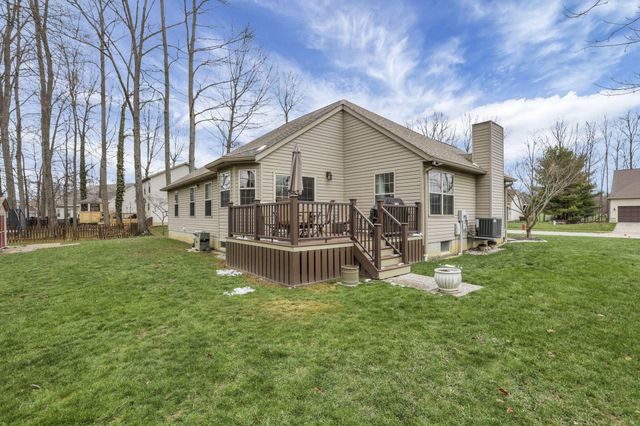 145 Shawnee Loop N, Pataskala, OH 43062