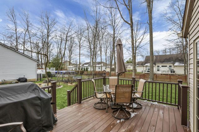 145 Shawnee Loop N, Pataskala, OH 43062