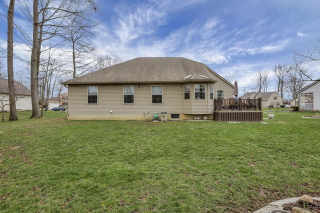 145 Shawnee Loop N, Pataskala, OH 43062