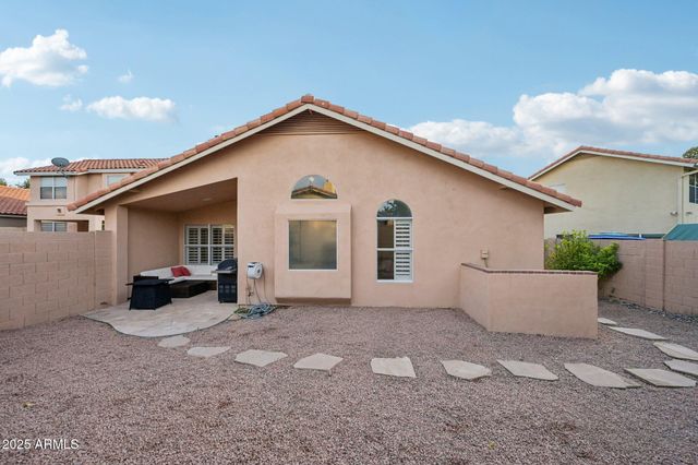 6560 E SADDLEBACK Street, Mesa, AZ 85215